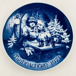 Vintage Bareuther 1971 Christmas Eve Plate Blue White‎